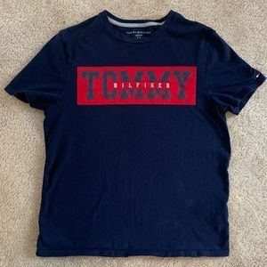 Men’s Size Small Tommy Hilfiger Short Sleeve T-Shirt.